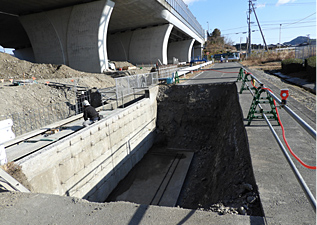 賑わい交流拠点整備事業 高架下駐車場整備工事